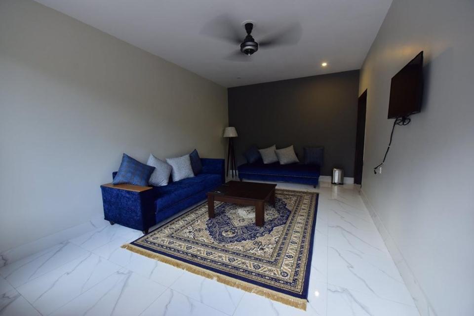 Hotel La Orilla Muzaffarabad Buitenkant foto