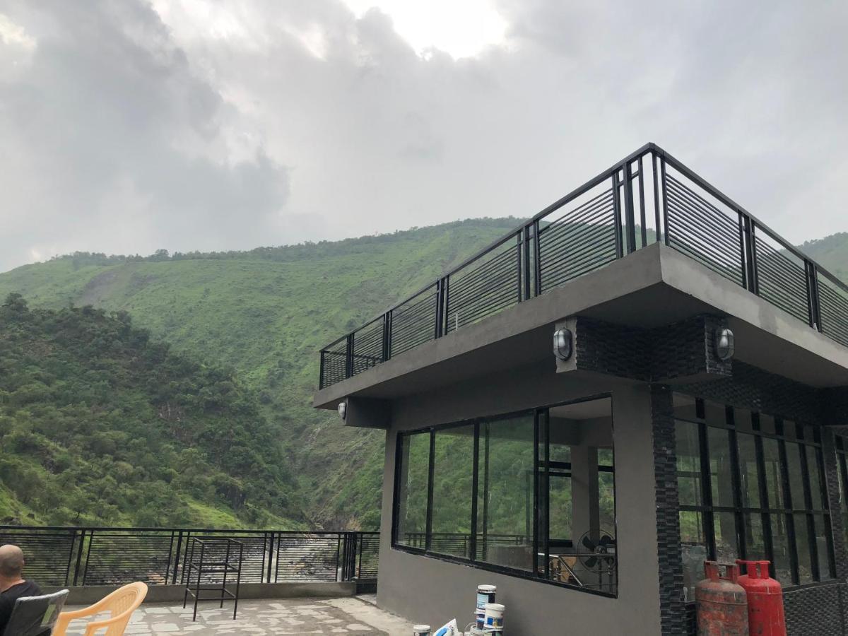 Hotel La Orilla Muzaffarabad Buitenkant foto